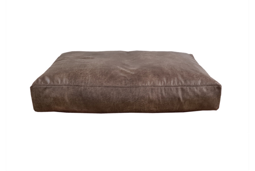 1642265919Pelech Sofa_8_web.jpg